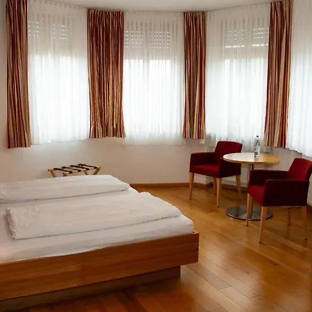 Hotel Braeustueble 3*